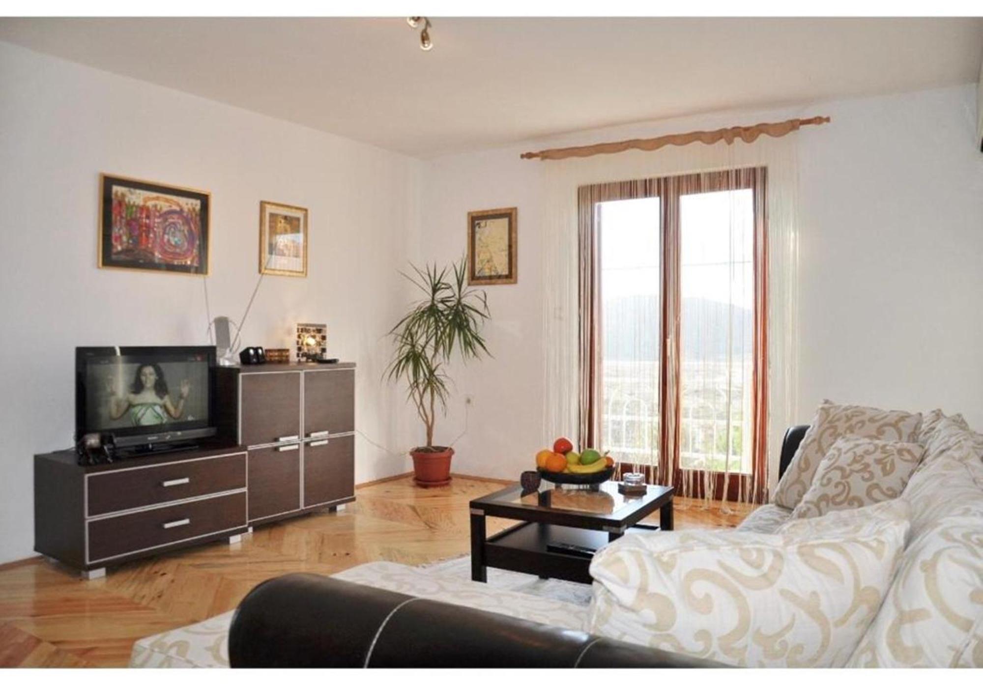 Nice View Apartment Ivanica Exteriér fotografie